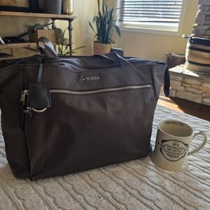 TUMI large Voyageur nylon travel tote bag!